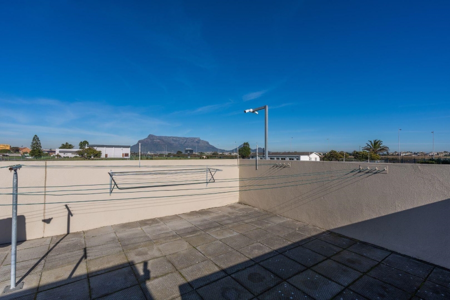 2 Bedroom Property for Sale in Milnerton Western Cape